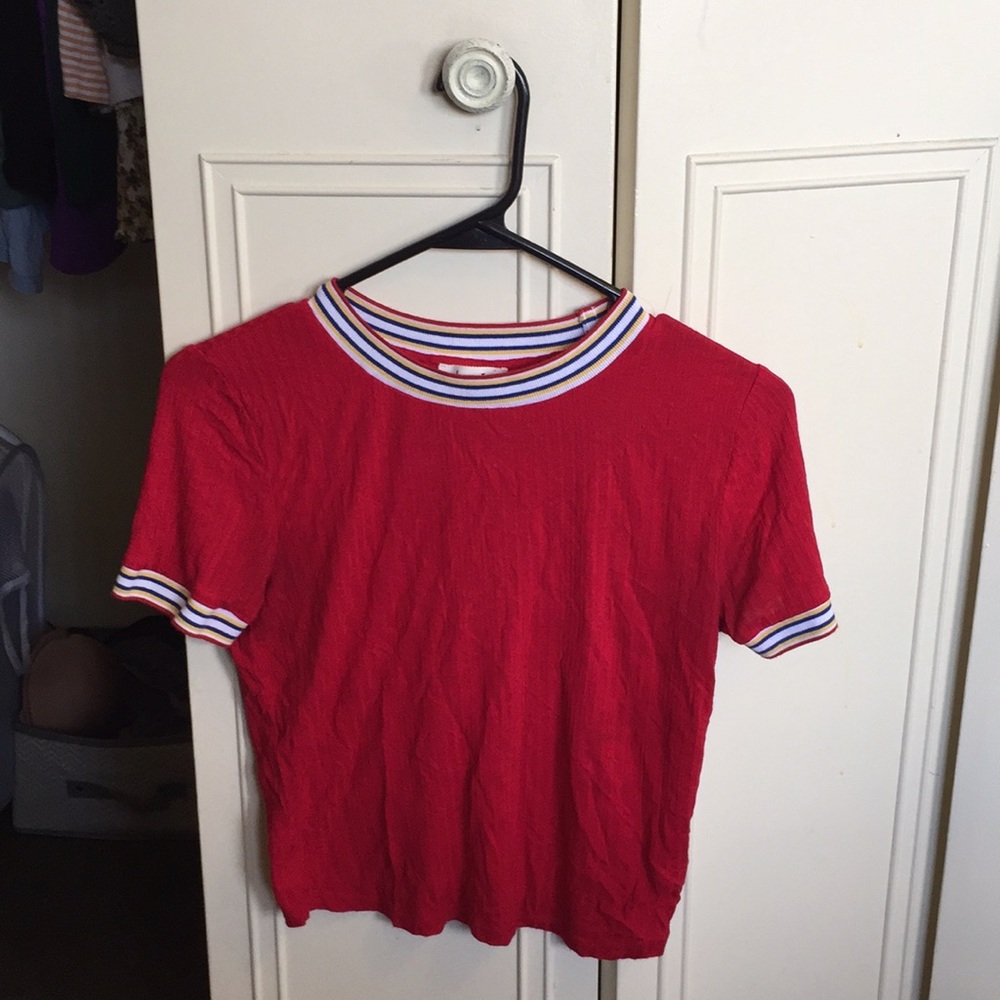Cute red vintage ringer Tee!😍